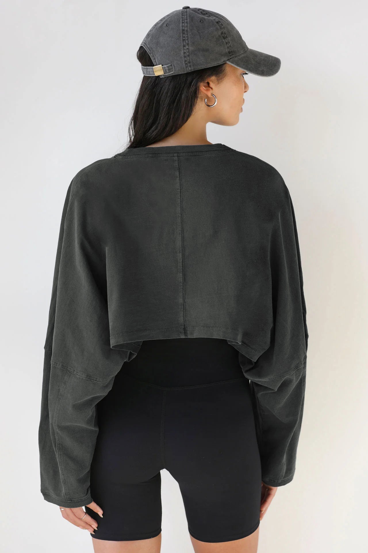Cropped Sweatshirt - Notorious (Nero Chiaro)