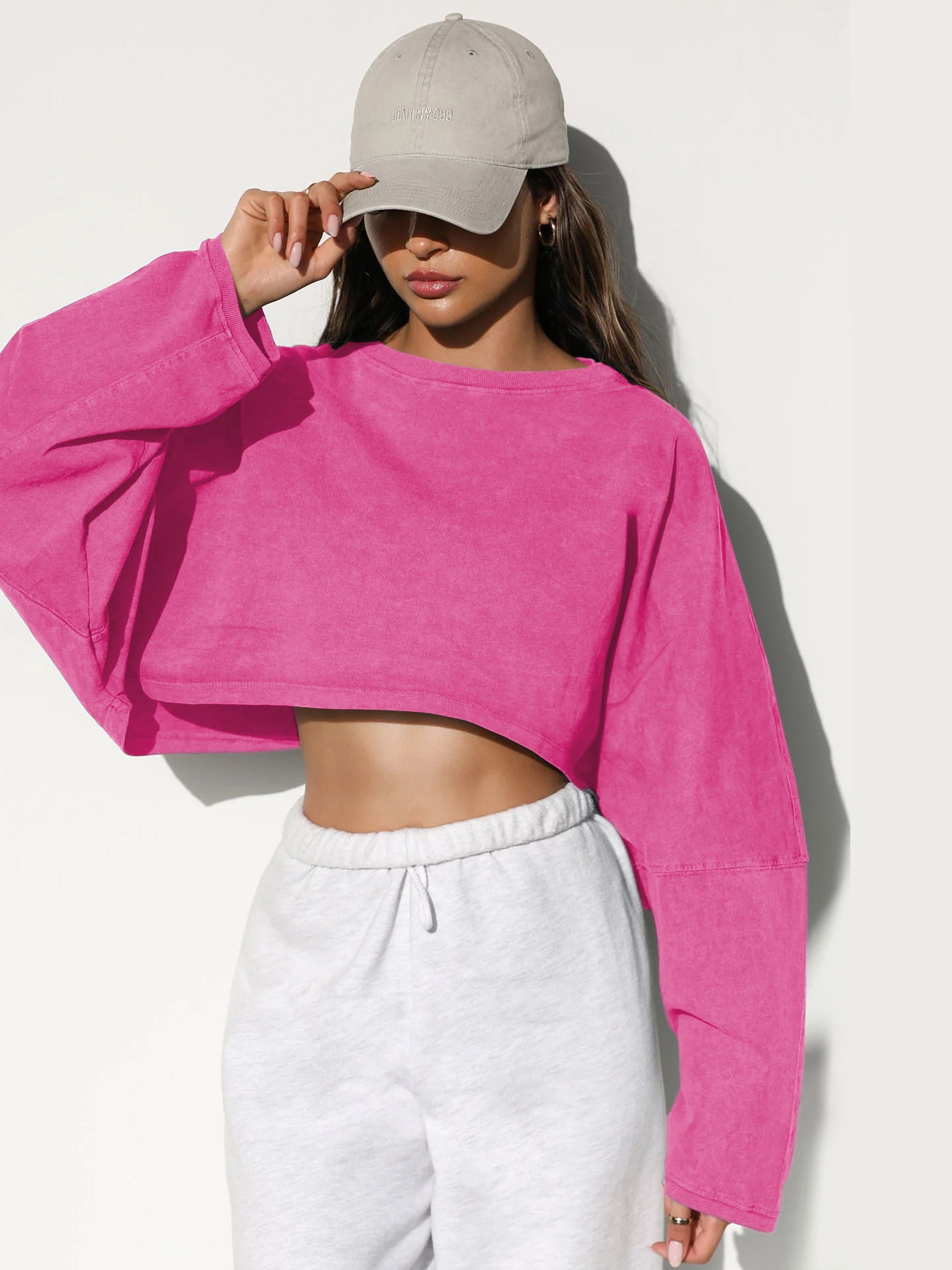 Cropped Sweatshirt - Notorious (Fucsia)