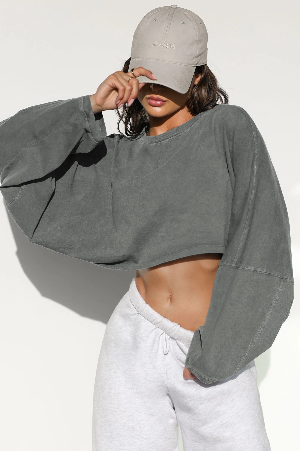 Cropped Sweatshirt - Notorious (Grigio Scuro)