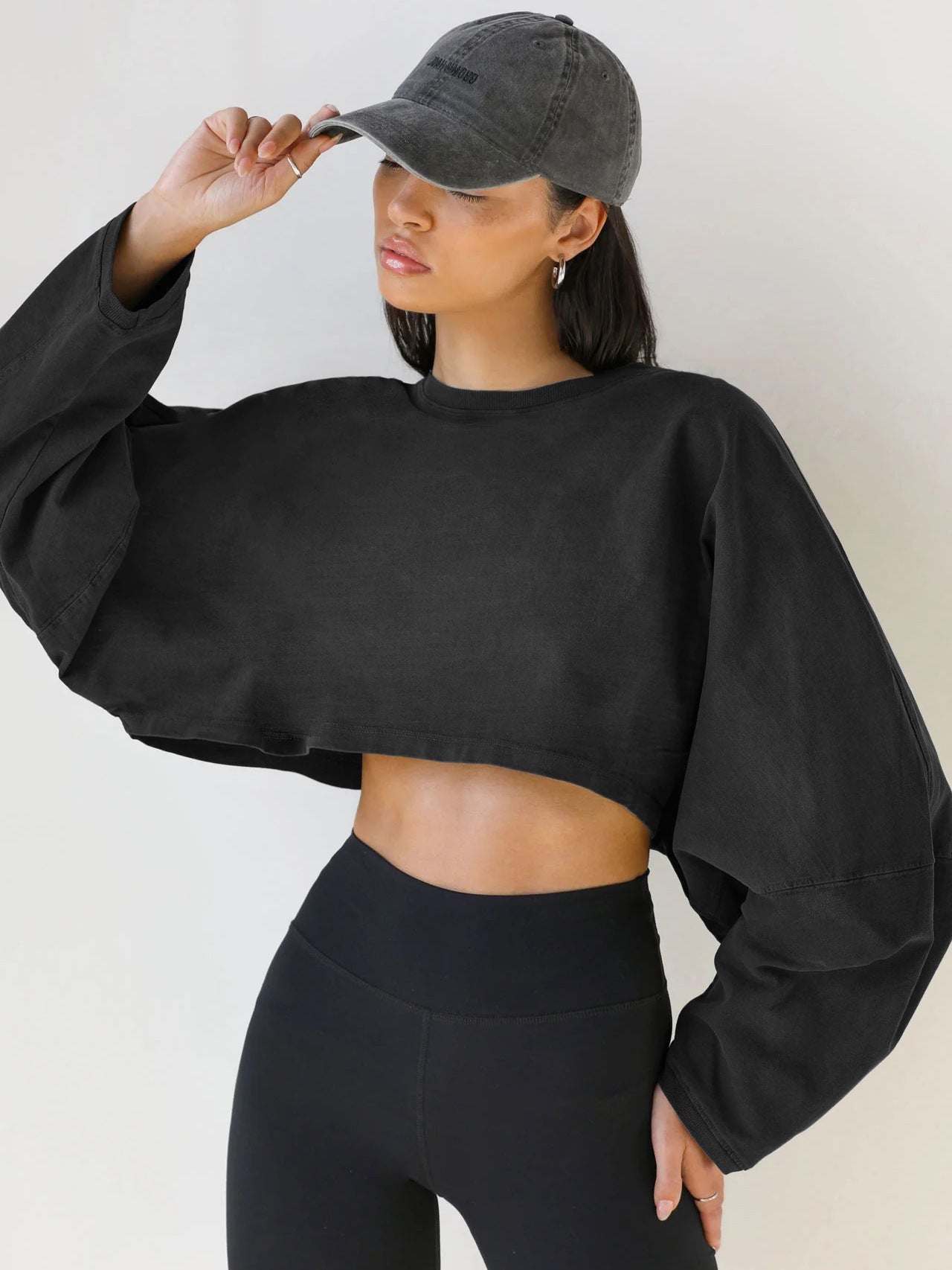 Cropped Sweatshirt - Notorious (Nero)
