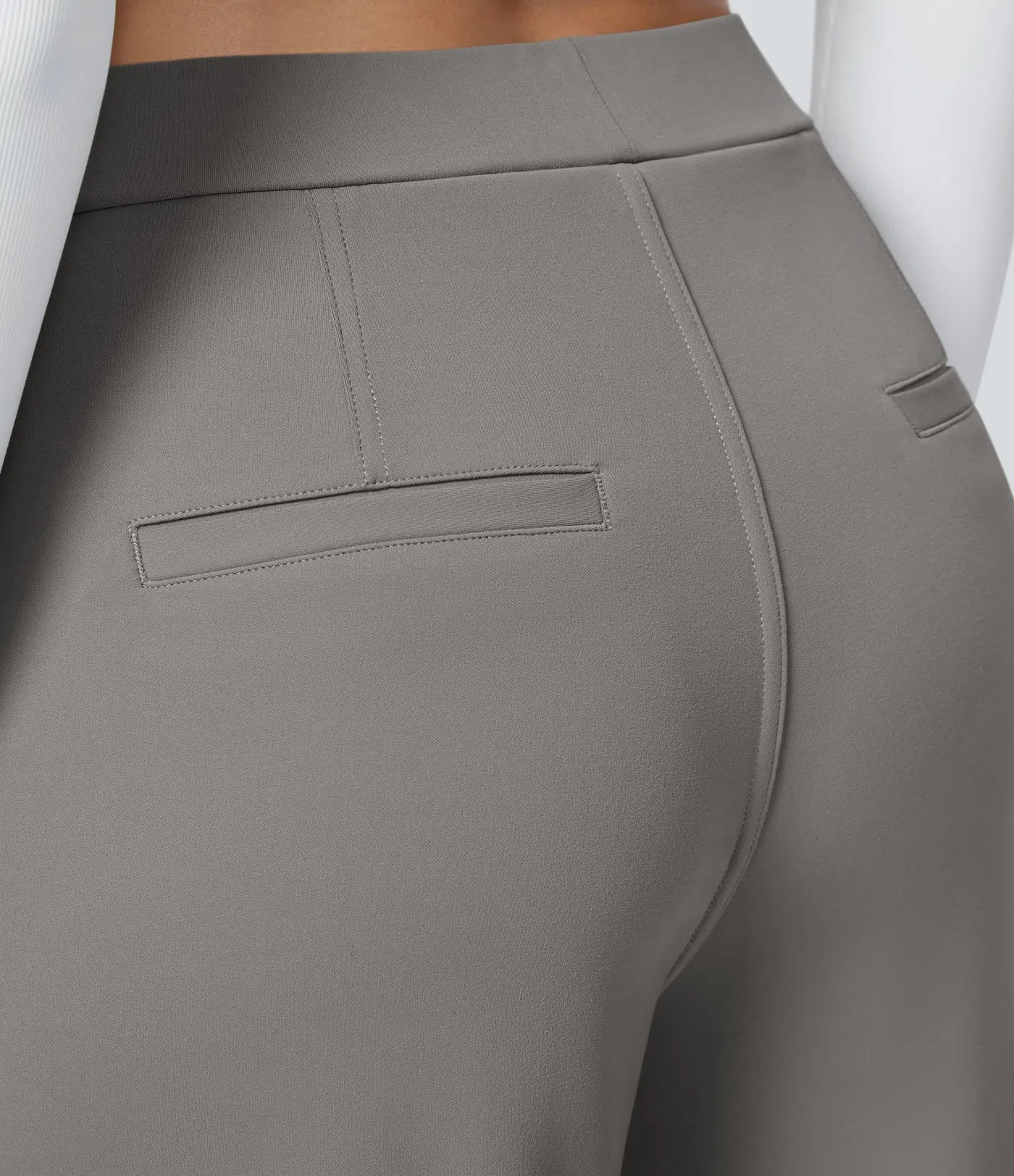 (Grigio)